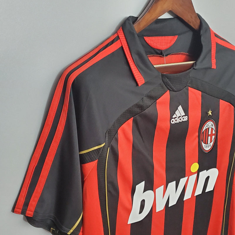 Camisa Retrô AC Milan 2006/07 Home