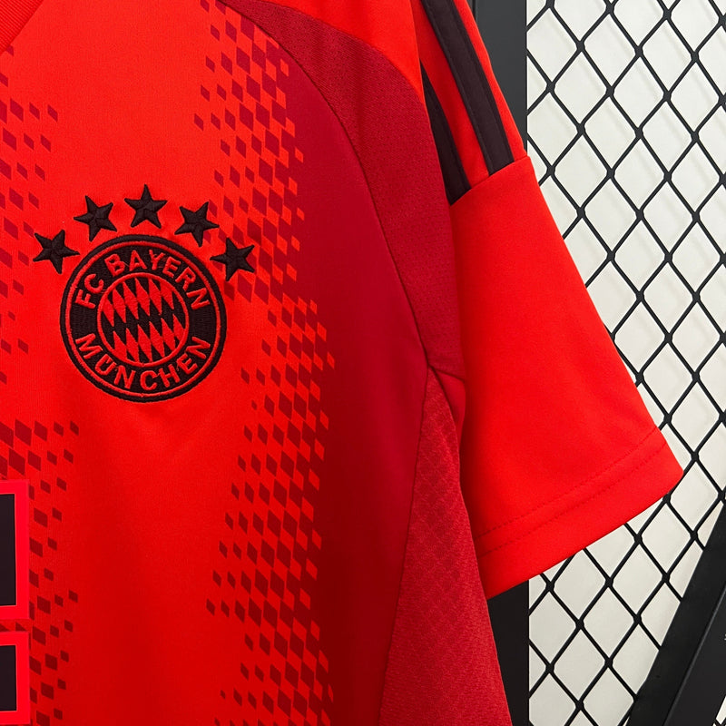 CAMISA LANÇAMENTO DO BAYERN DE MUNIQUE 24/25 VERMELHO